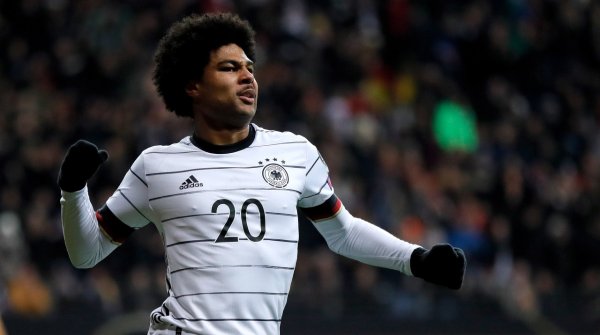 2年前曾骨折！德太空：格纳布里左臂受伤，但能出战北爱尔兰