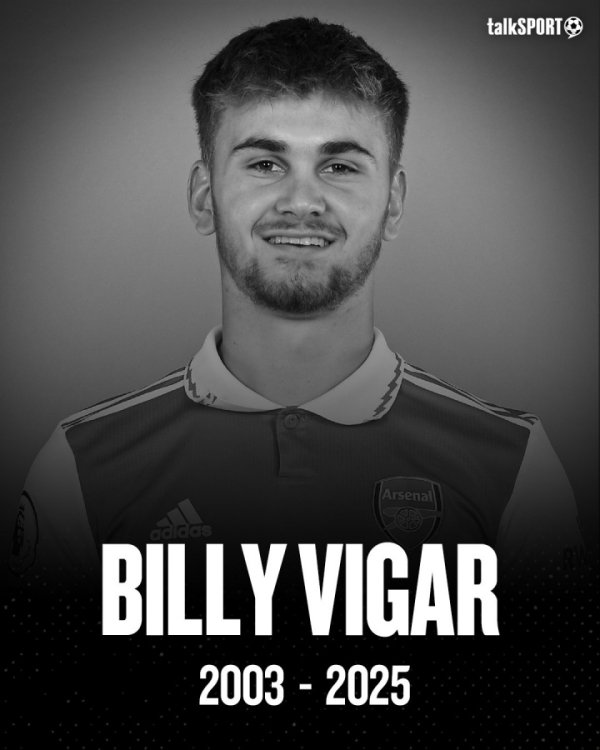 为救球撞墙可怜离世！维加队友：亲眼目睹惨事很追到，正为他募捐