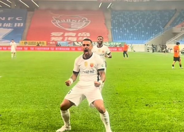 莱昂纳多：对争冠有信心；要是我无缘金靴，我但愿法比奥能拿