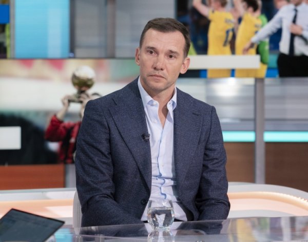 舍甫琴科：莱奥不错踢中锋，但在这个位置上还有很大擢腾飞间